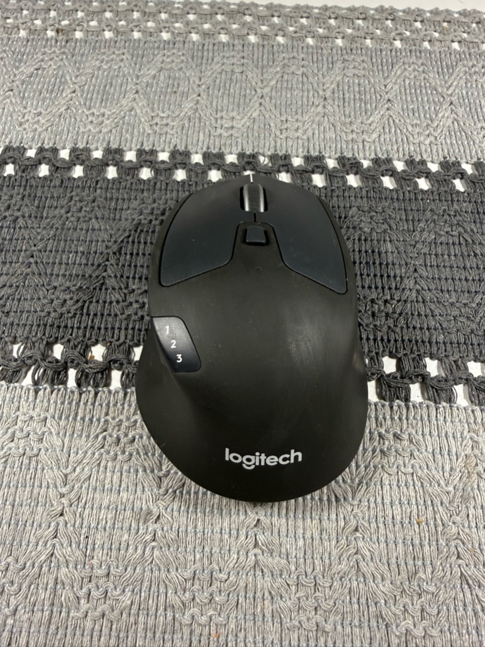 Logitech M720 Triathlon Wireless Bluetooth Mouse - Black . No Dongle. Tested.